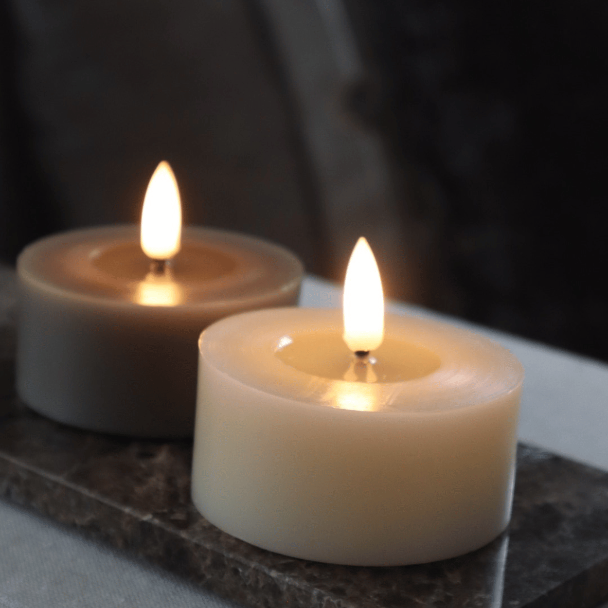 Set of 4 tea lights with melting bath effect, Beige and Mole, 7x5.5 cm