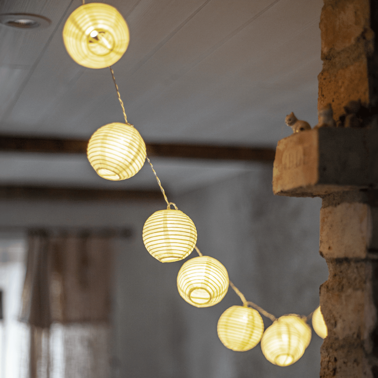 LED Light String – Festival – White Paper Lanterns – Indoor – 10 Lights