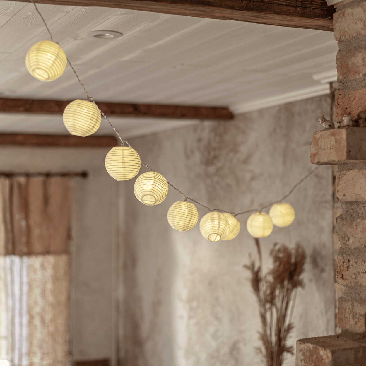 LED Light String – Festival – White Paper Lanterns – Indoor – 10 Lights