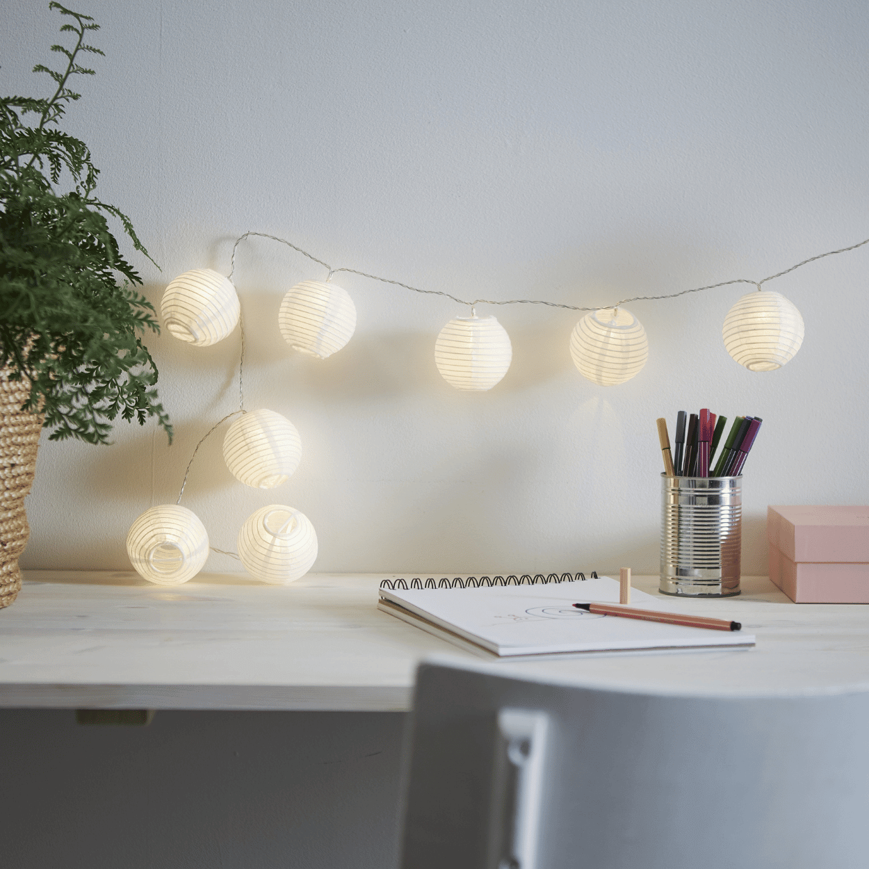 LED Light String – Festival – White Paper Lanterns – Indoor – 10 Lights