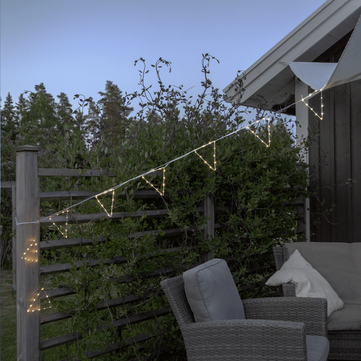 LED Lichtsnoer – Penny – Zilveren Vlaggetjes – Buiten – 8 Lampjes