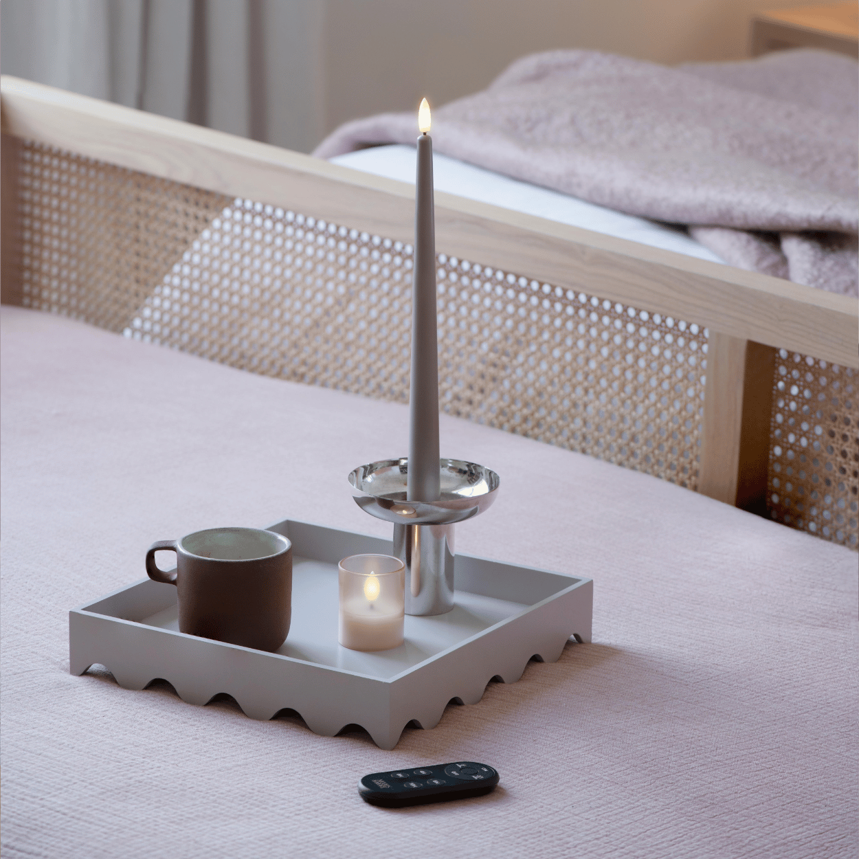 Moods & More LED dinerkaarsen Silk Kit Grey – 2 stuks – 2,3x25 cm