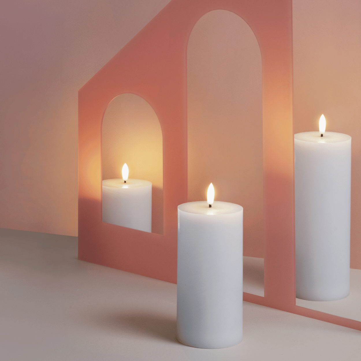 Moods & More 3er-Set LED-Stumpenkerzen – Seidenweiß