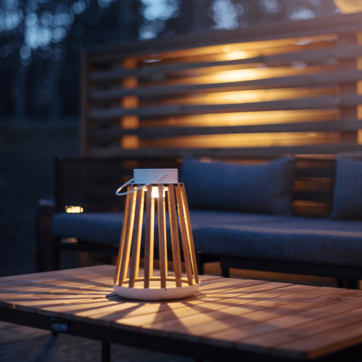 Solar Lantern Catania – White/Beige – 19x28 cm – Solar Garden Lighting