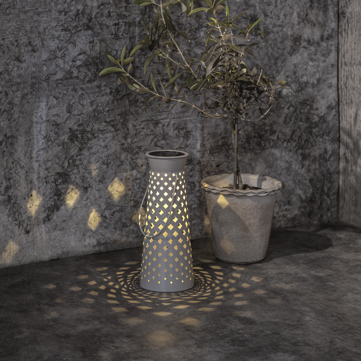 Solar Lantaarn Romby – Grijs – 13x32 cm – Solar Tuinverlichting