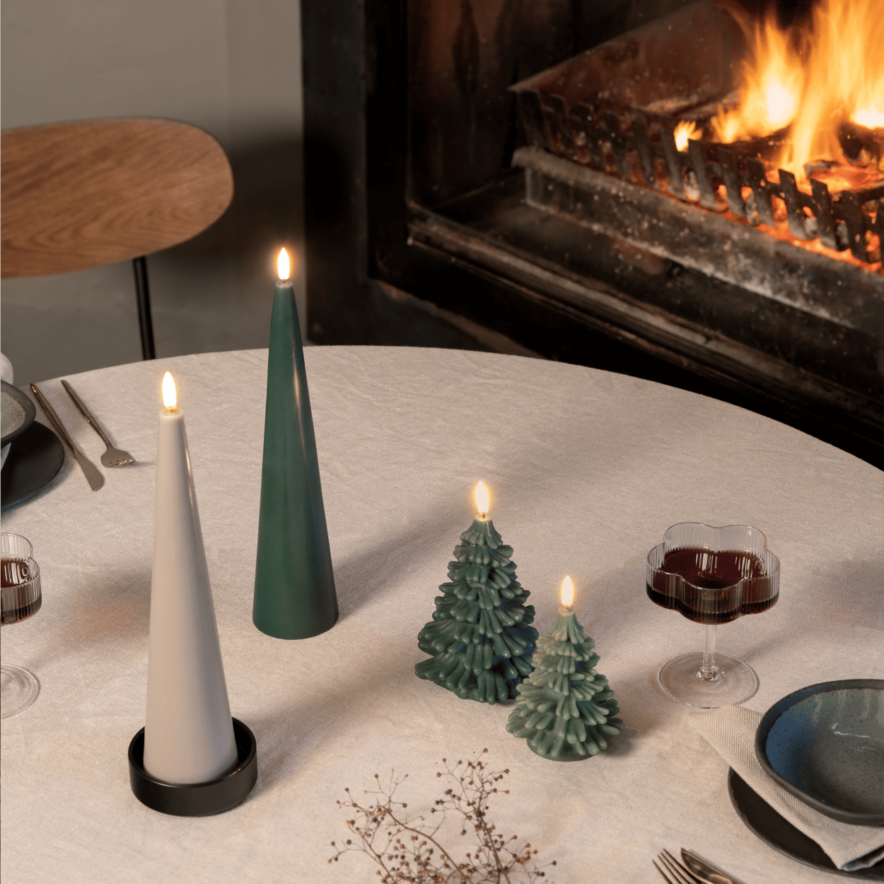 Uyuni LED Kerstboomkaars – Olijfgroen, 9x12 cm
