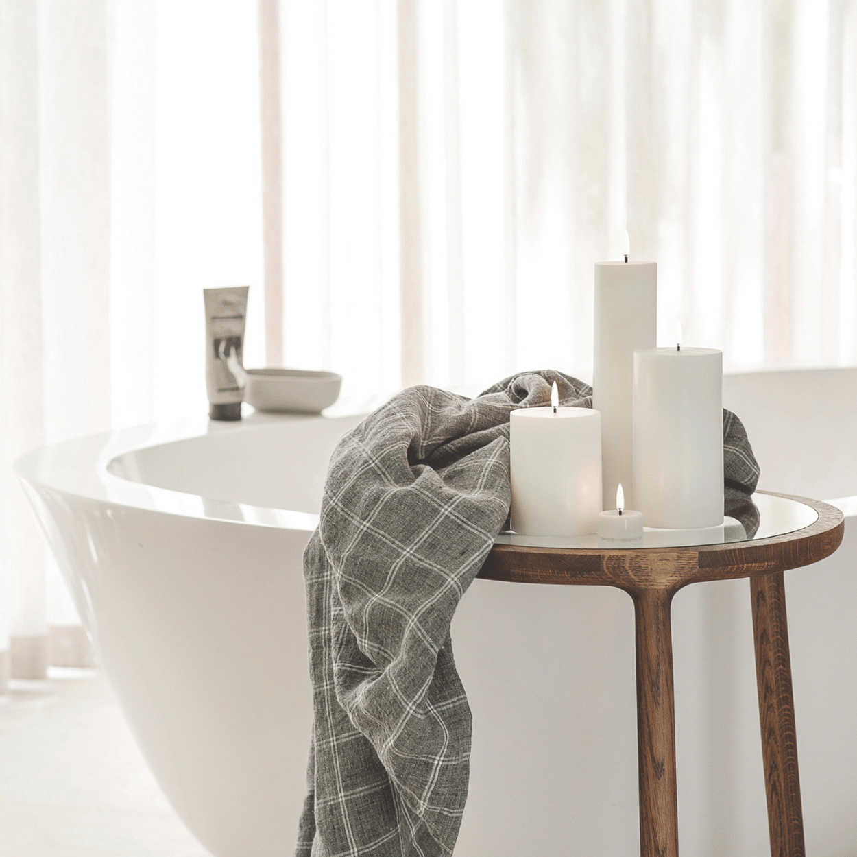 Uyuni LED-Stumpenkerze, nordisches Weiß, rustikal, 7,8 x 20 cm