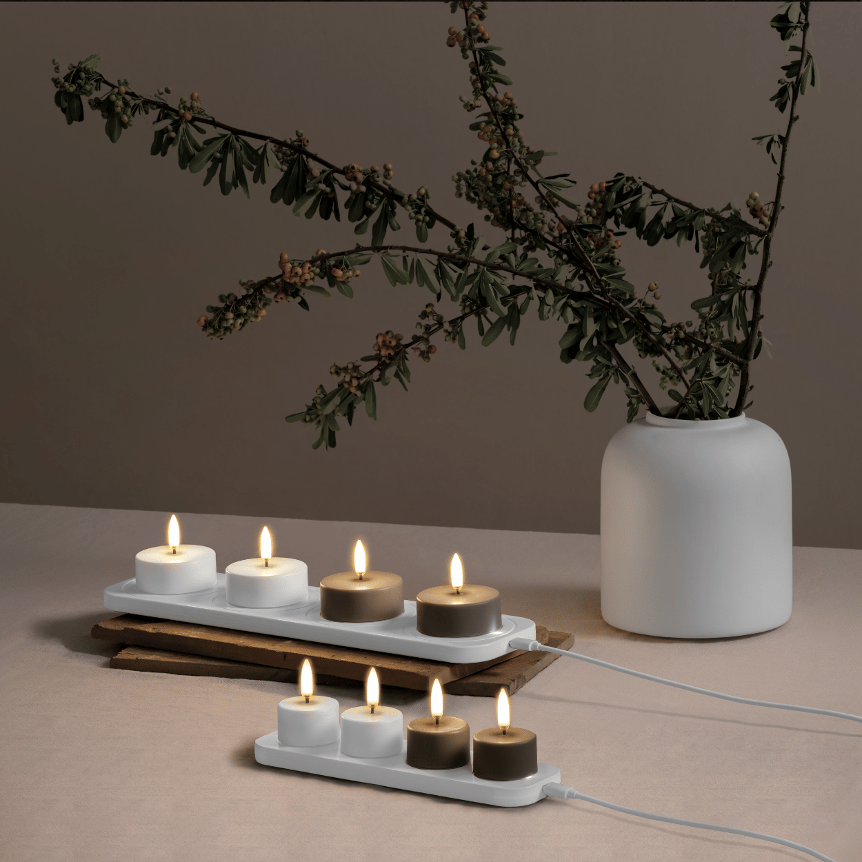 Uyuni LED rechargeable maxi tea lights, White, smooth, 6x2.3 cm