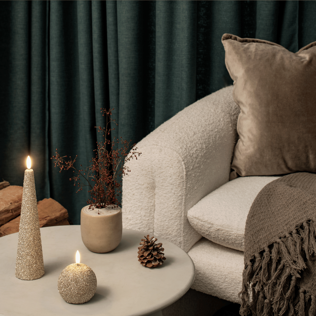 Uyuni Sneeuwbal LED Kaarsen Set – Nordic White & Champagne Glitter – 2 stuks – 7x7 cm