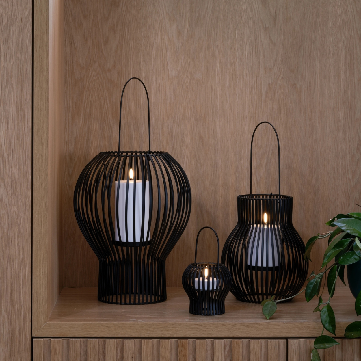 Uyuni UPSIDE DOWN Lantaarn – Outdoor – Large – Zwart – 28x35 cm