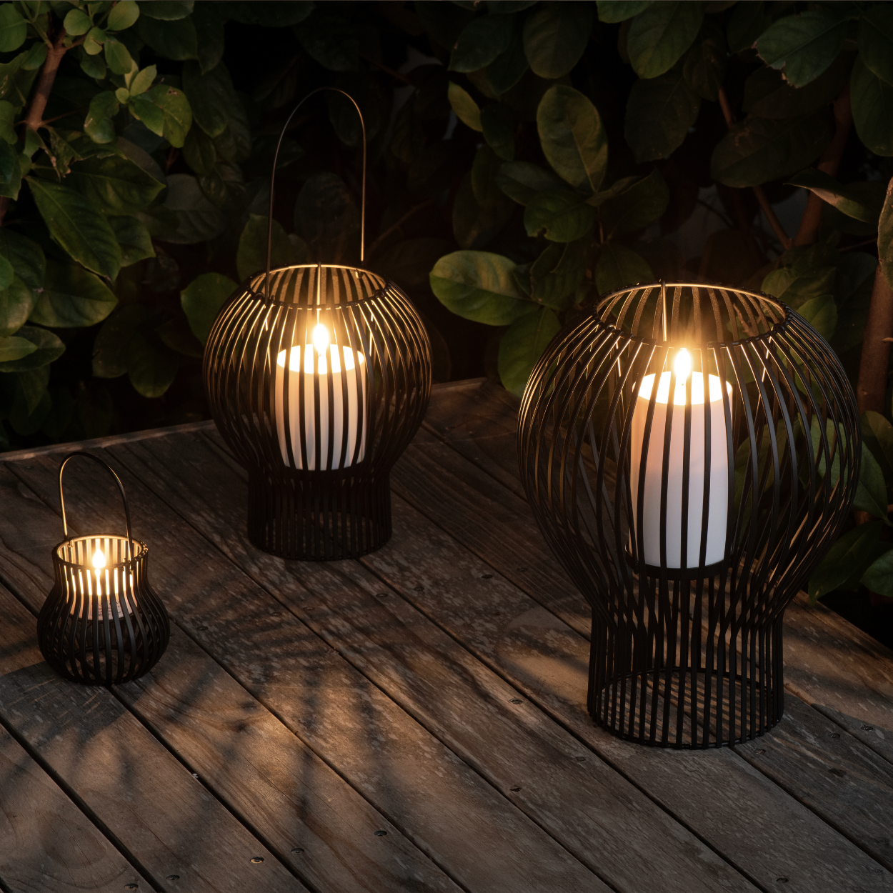 Uyuni UPSIDE DOWN Lantaarn – Outdoor – Large – Zwart – 28x35 cm