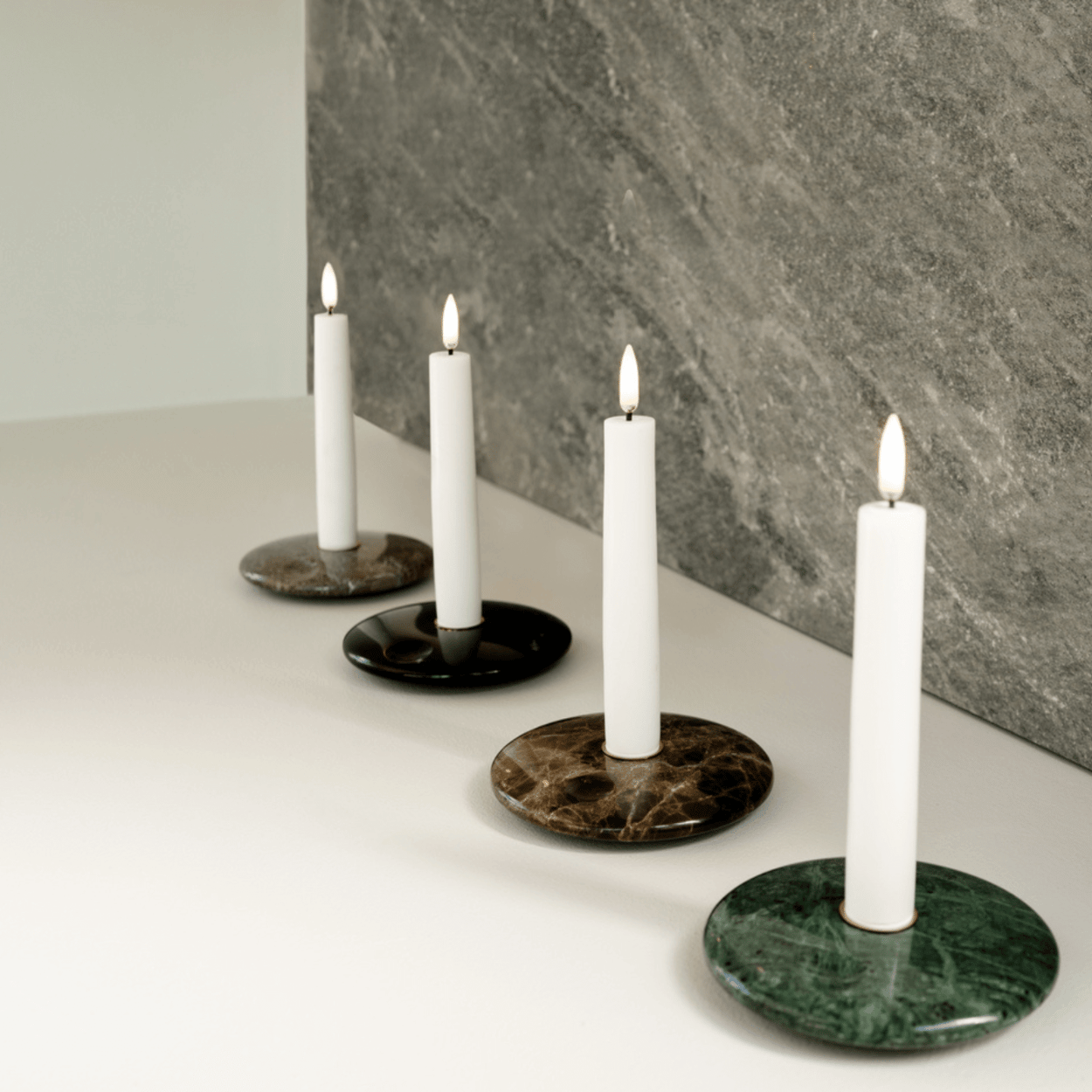 Chamber kandelaar voor dinerkaars, Zwart, 11,6x2 cm | TED Lights