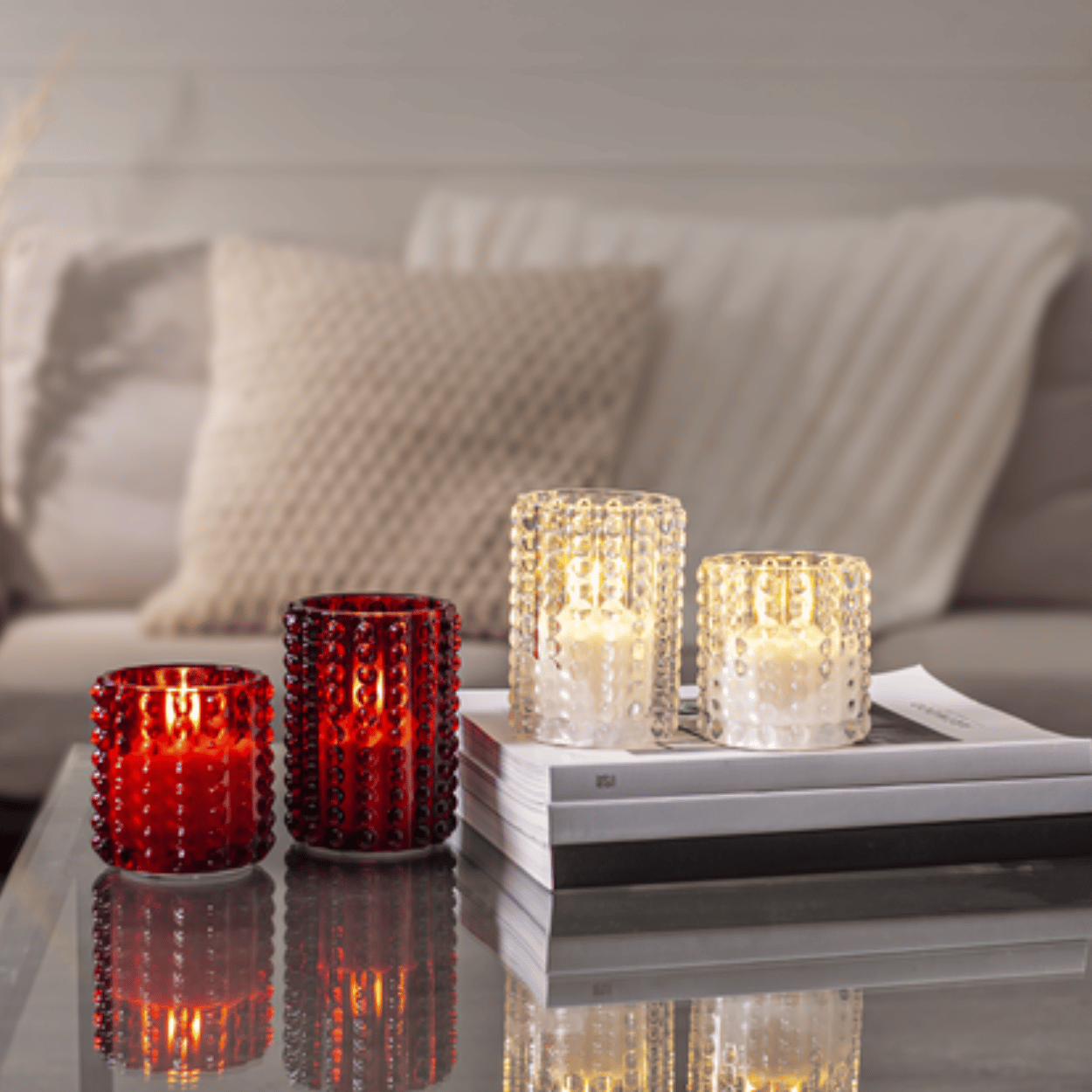 LED-kaars in glas, Rood, Stippenpatroon, 9x12,5 cm