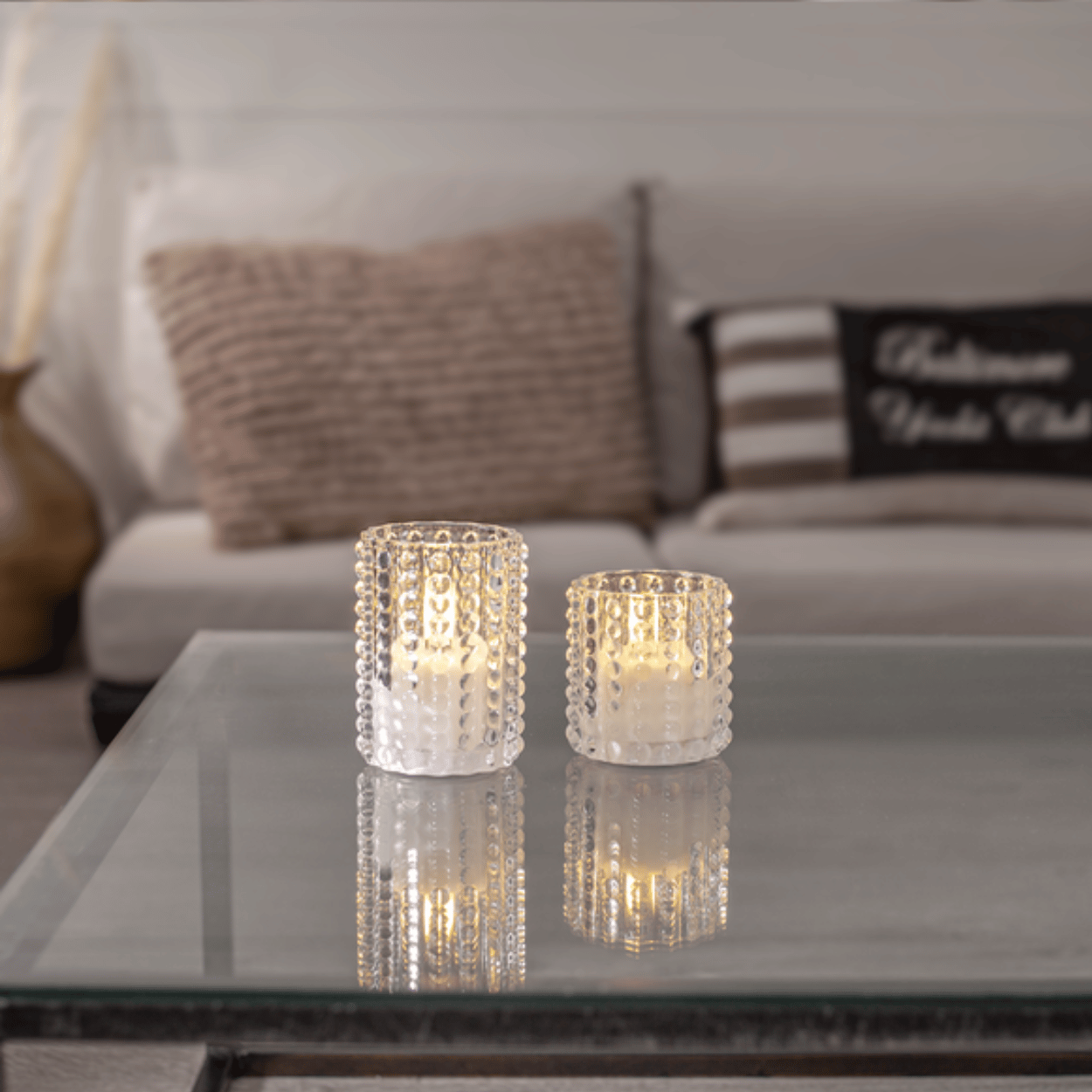LED-kaars in glas, Wit, Stippenpatroon, 9x12,5 cm
