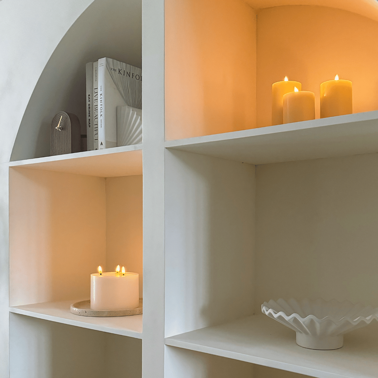 LED pillar candle with melting pool effect, Beige, 7.5x17.5 cm
