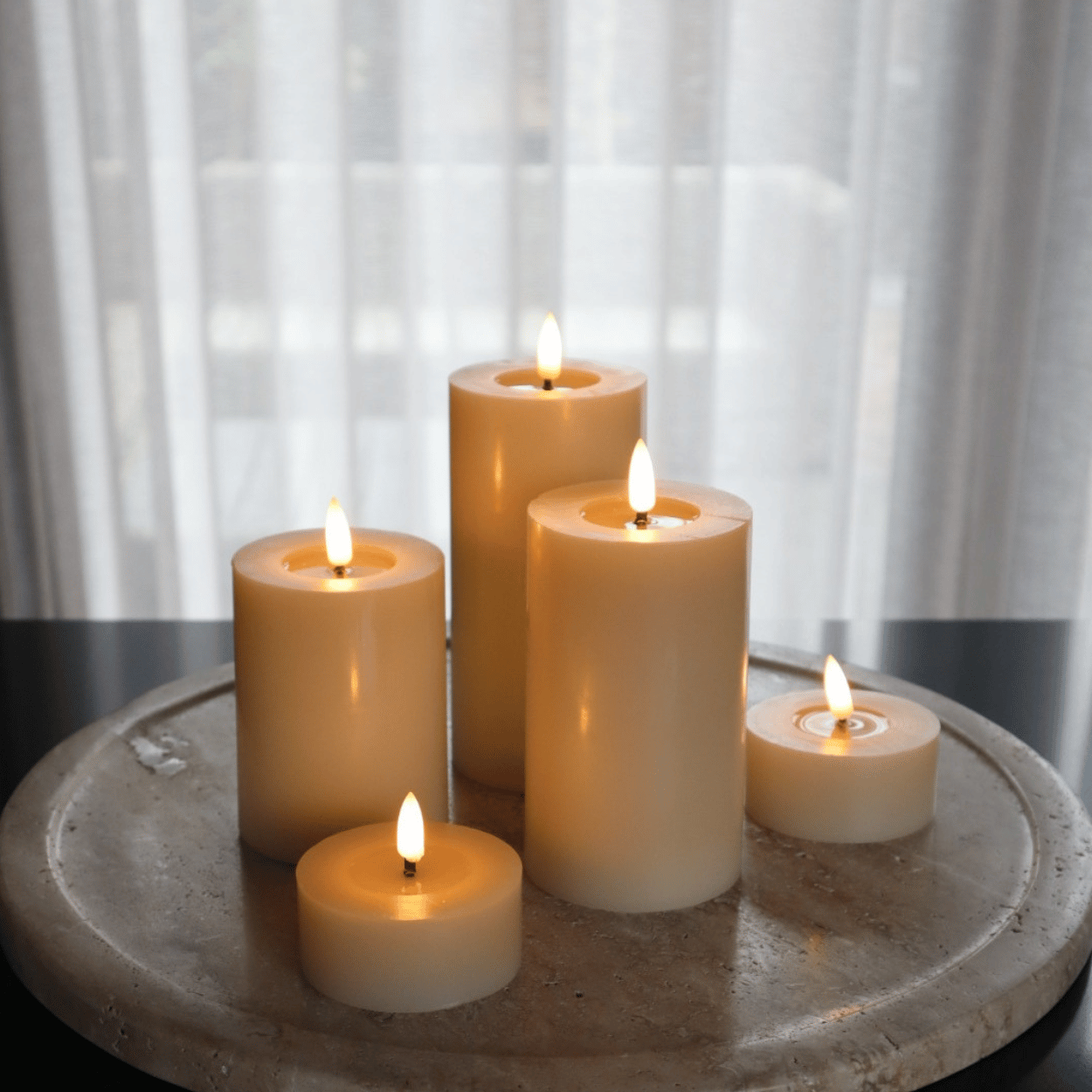 LED pillar candle with melting pool effect, Beige, 7.5x17.5 cm