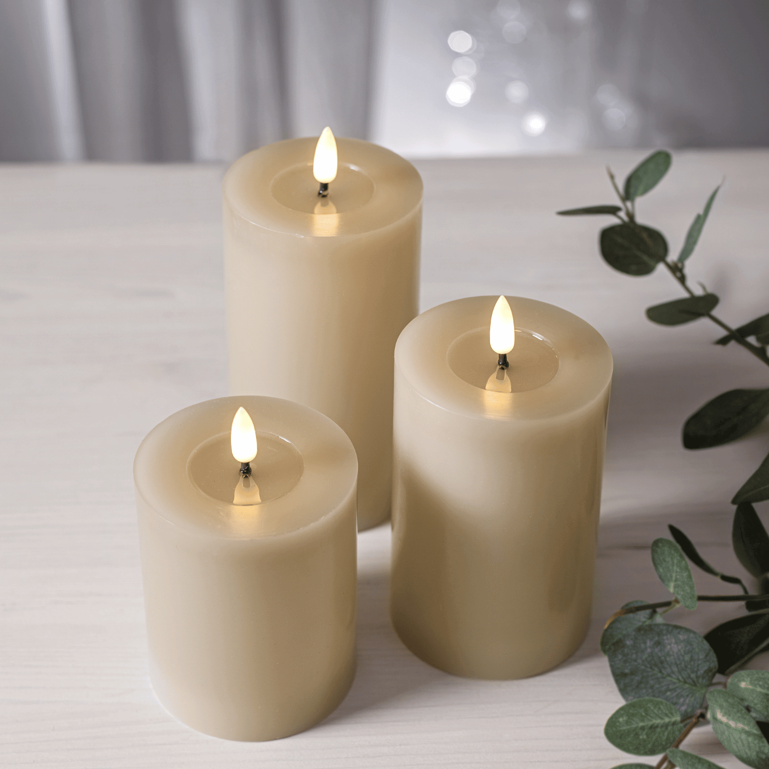 Set van 3 stompkaarsen met smeltbad-effect, Beige | TED Lights