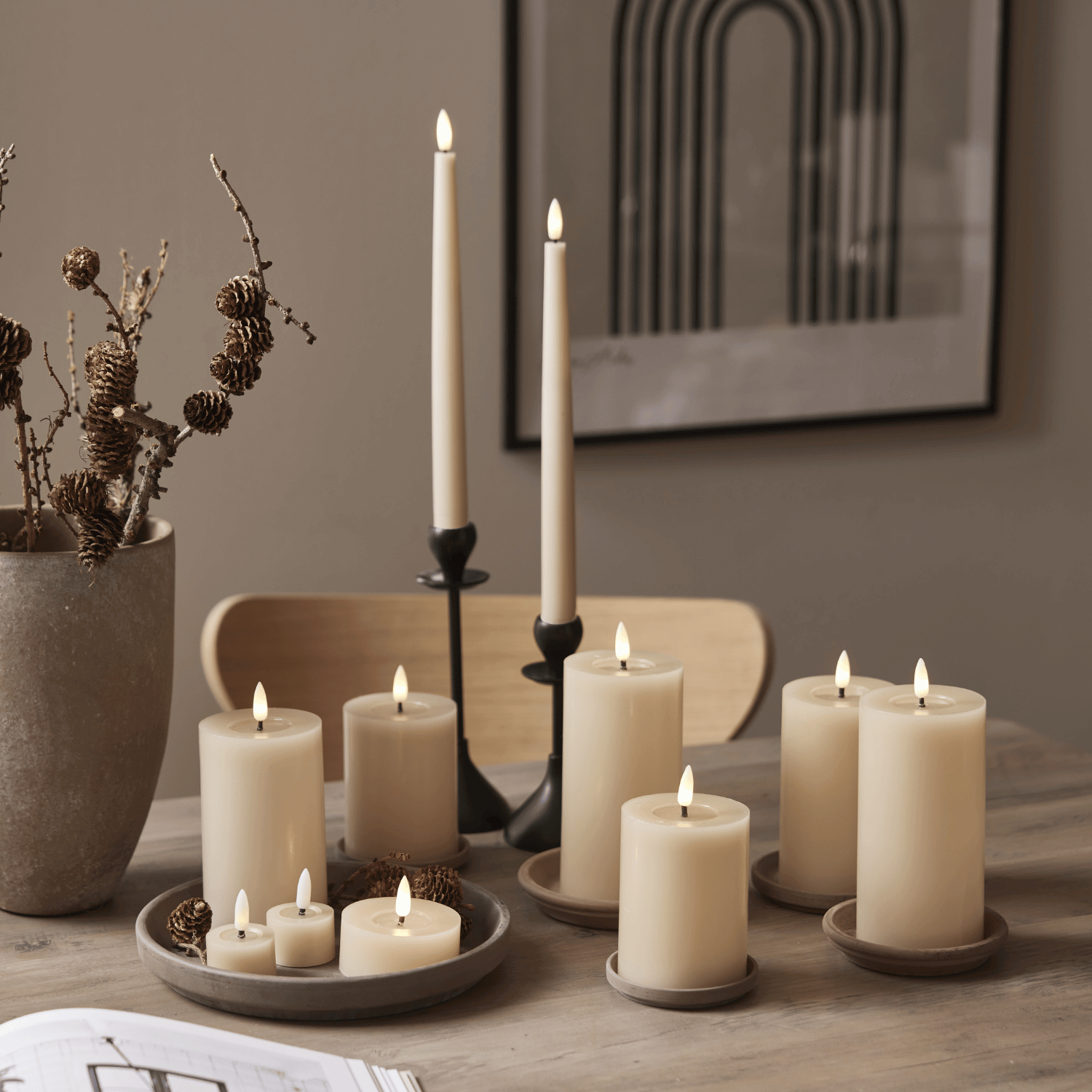 Set van 2 stompkaarsen en 2 waxinelichtjes met smeltbad-effect, Beige | TED Lights