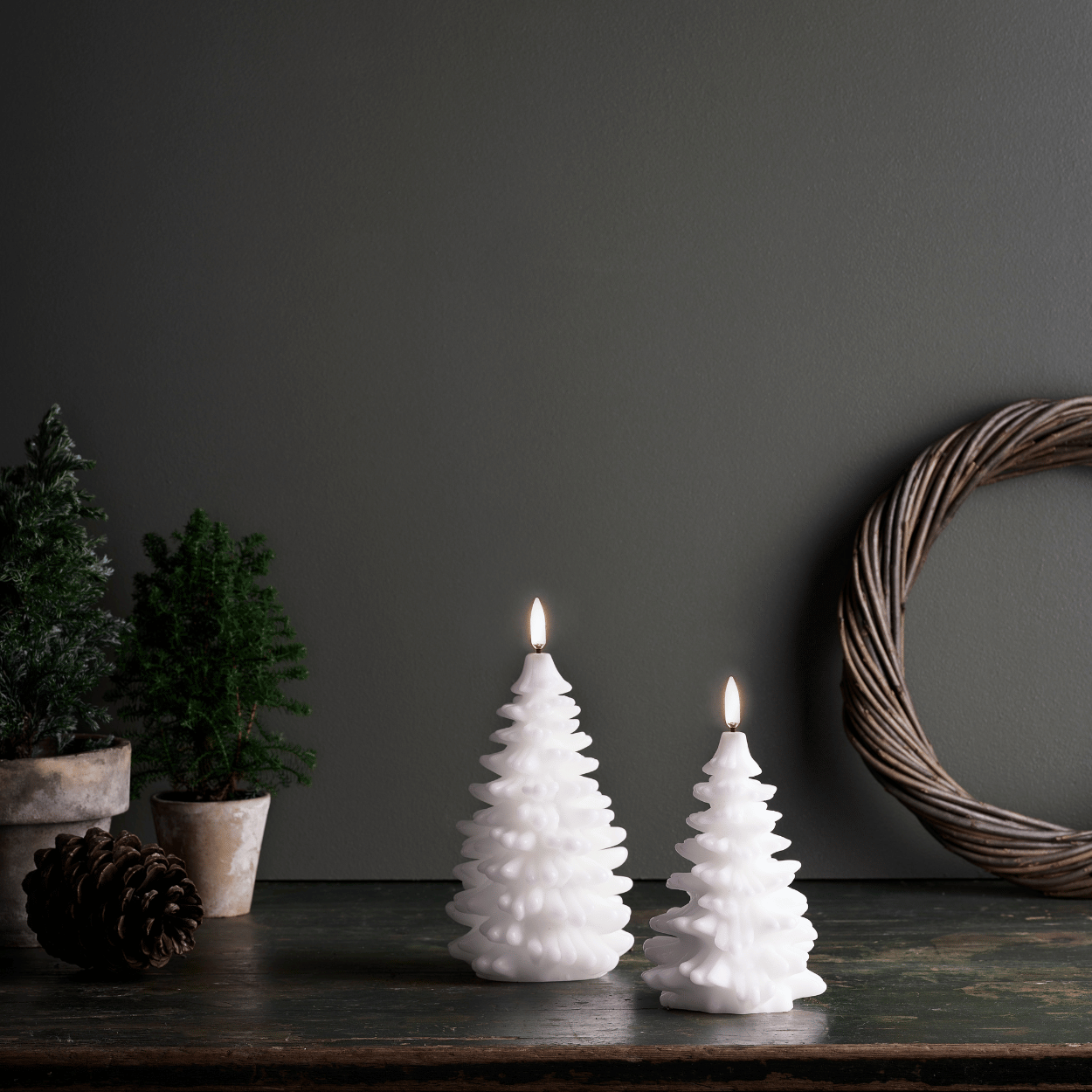 Uyuni LED Christmas tree candle – Nordic White, 9x12 cm