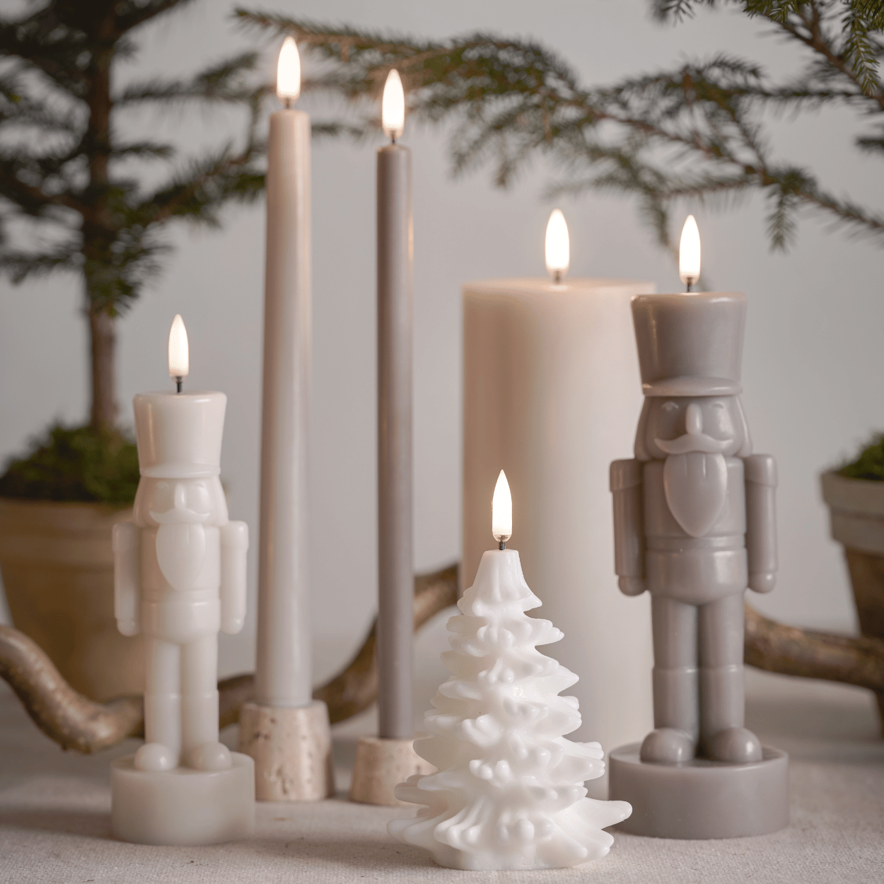 Uyuni LED kaars Nutcracker – Sandstone – Glad – 7x21 cm
