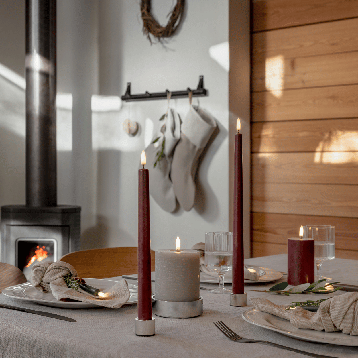 Uyuni LED slanke dinerkaars, Wijn rood, Glad, 2 stuks, 2,3x32 cm