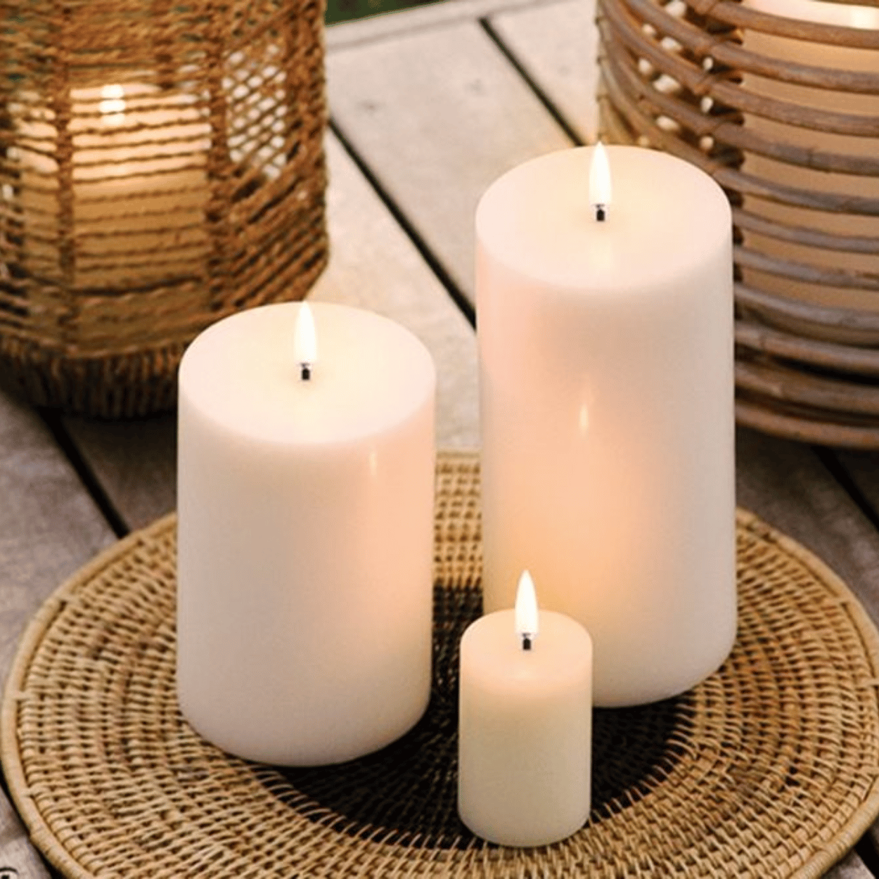 Uyuni LED pillar candle – Nordic White – Rustic – 10x15 cm