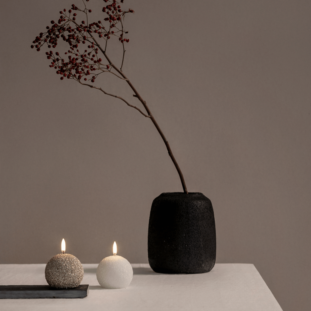 Uyuni Sneeuwbal LED Kaarsen Set – Nordic White & Champagne Glitter – 2 stuks – 7x7 cm