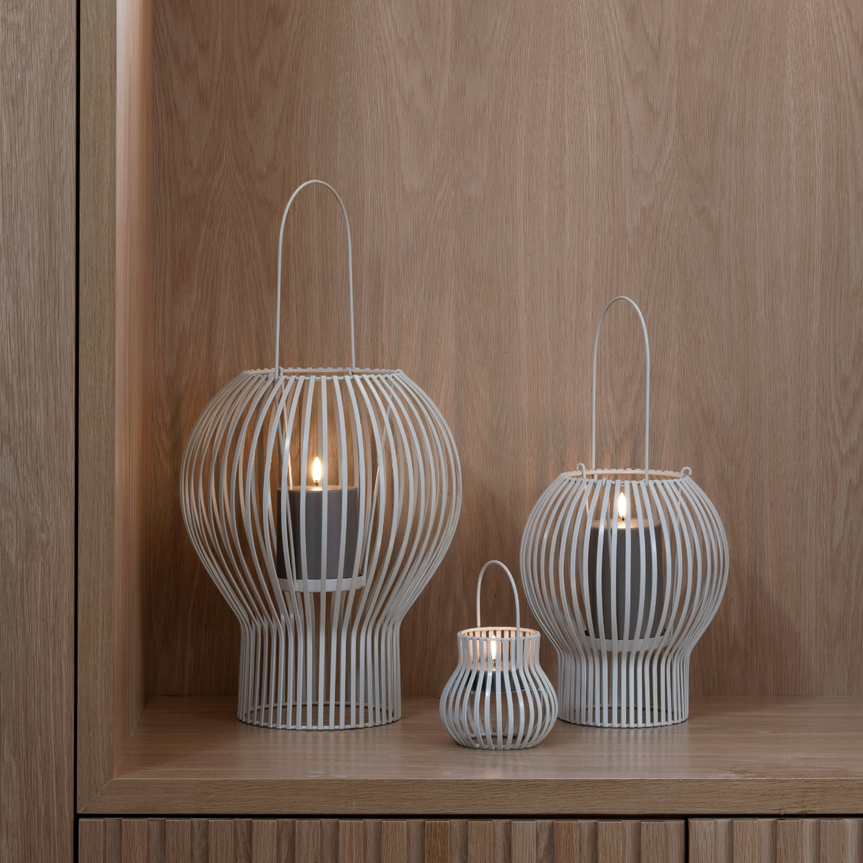 Uyuni UPSIDE DOWN Lantaarn – Outdoor – Large – Lichtgrijs – 28x35 cm